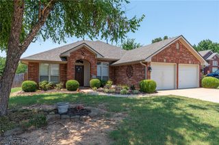 2711 N Hills Boulevard, Van Buren, AR 72956