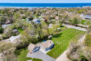 13 Hippogriffe Road, Dennis, MA 02638