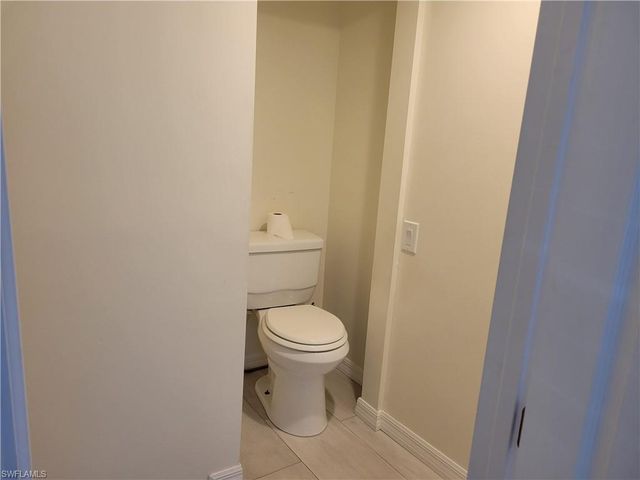 2662 Mangrove ST, Naples, FL 34112