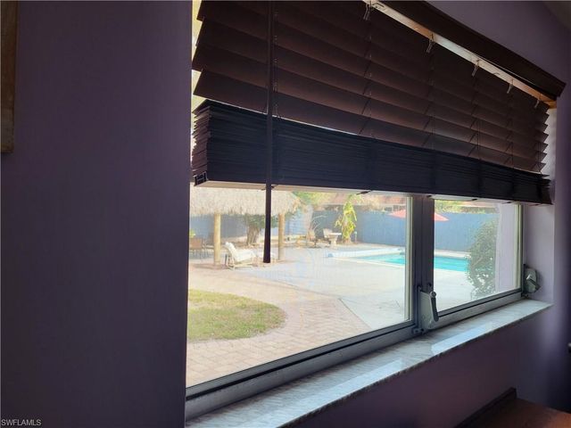 2662 Mangrove ST, Naples, FL 34112