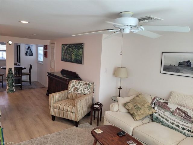 2662 Mangrove ST, Naples, FL 34112