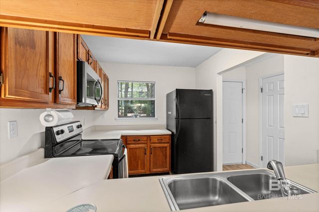 28 Summer Oaks Drive, Daphne, AL 36526