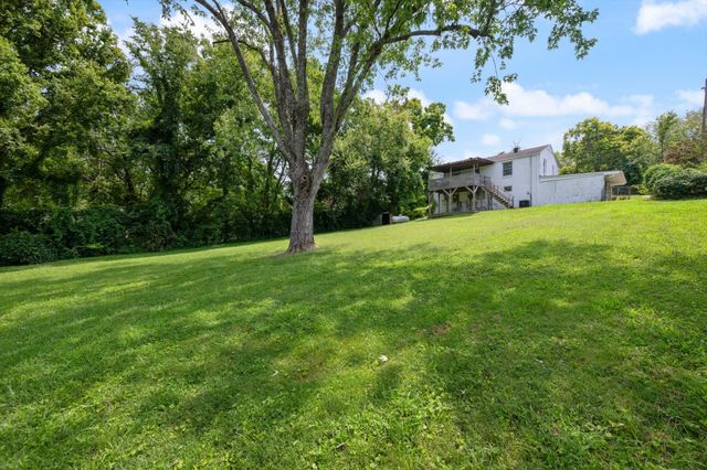 437 Cornish Dr, Nashville, TN 37207
