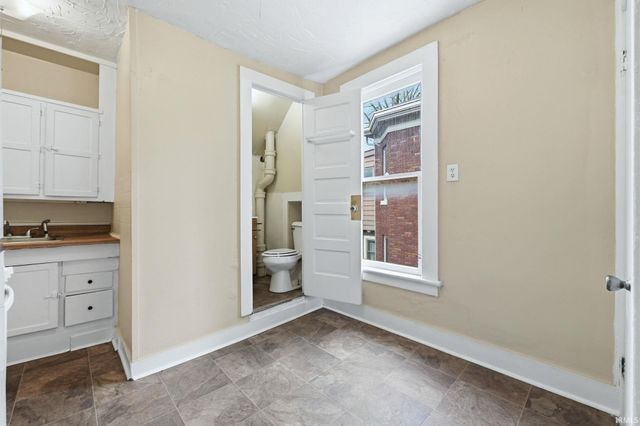 1201 Columbia Avenue, Fort Wayne, IN 46805