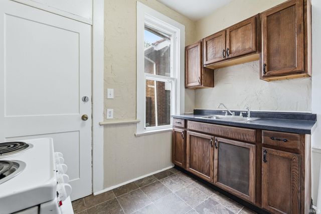 1201 Columbia Avenue, Fort Wayne, IN 46805