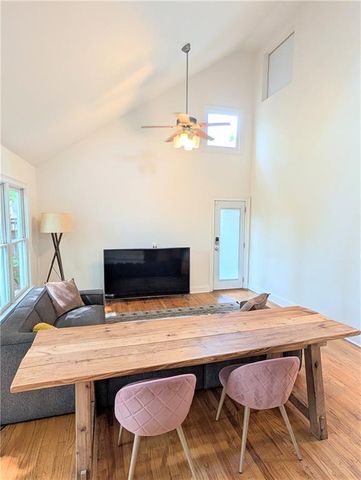 585 Glenwood Place SE, Atlanta, GA 30316