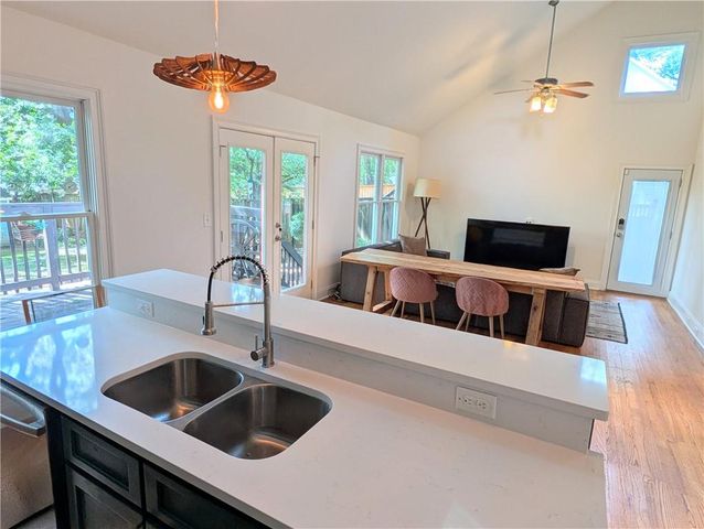 585 Glenwood Place SE, Atlanta, GA 30316