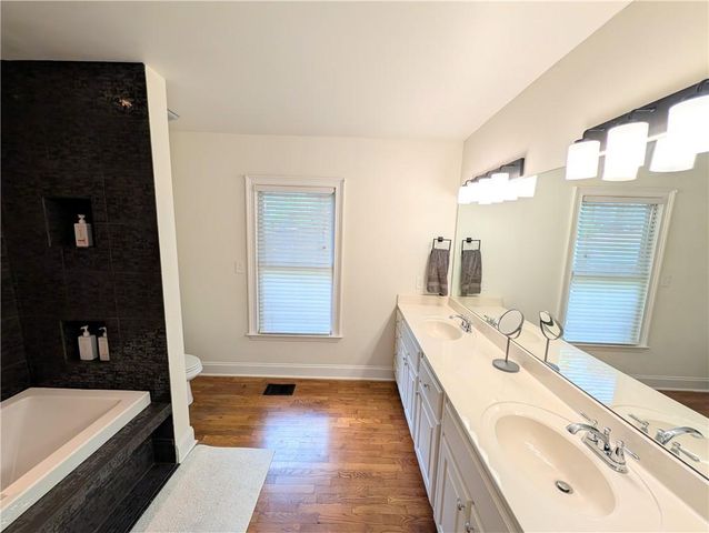 585 Glenwood Place SE, Atlanta, GA 30316