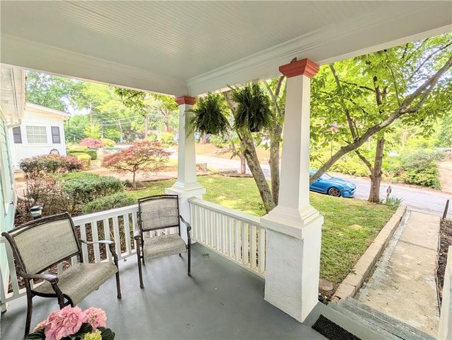 585 Glenwood Place SE, Atlanta, GA 30316