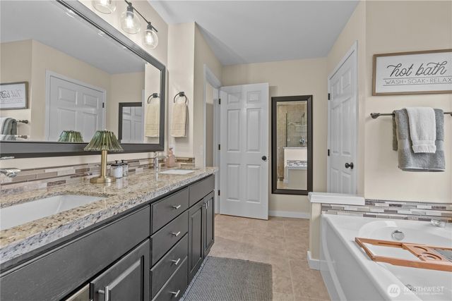 27928 146th Avenue SE, Kent, WA 98042