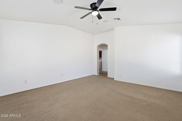 5515 N 83RD Drive, Glendale, AZ 85305