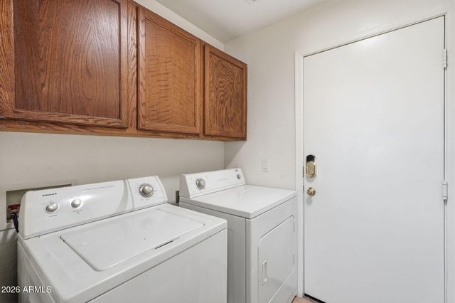 5515 N 83RD Drive, Glendale, AZ 85305