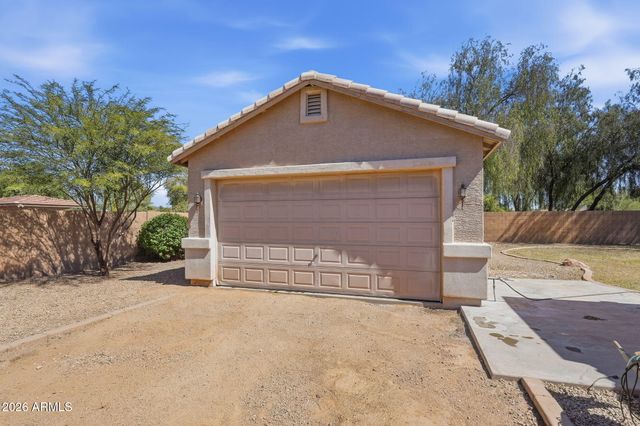 5515 N 83RD Drive, Glendale, AZ 85305