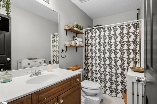 511 Waterstone Way, Simpsonville, SC 29680