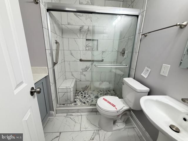 8909 KEEWATIN RD, Lanham, MD 20706