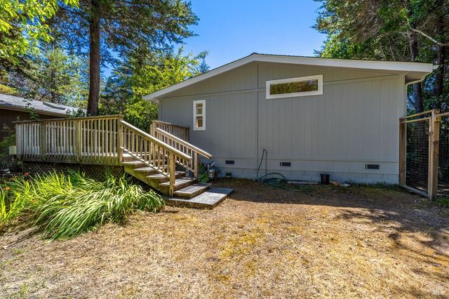 43300 Little River Airport Rd #27, Little River, CA 95456