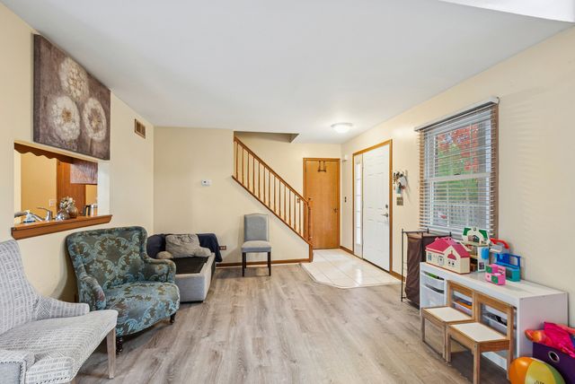 4326 W Emerald Way Street, Alsip, IL 60803