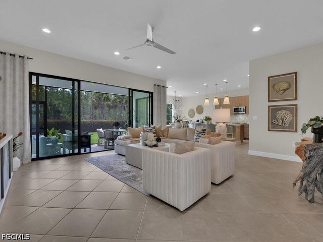 20322 Fair Oak LN, Estero, FL 33928