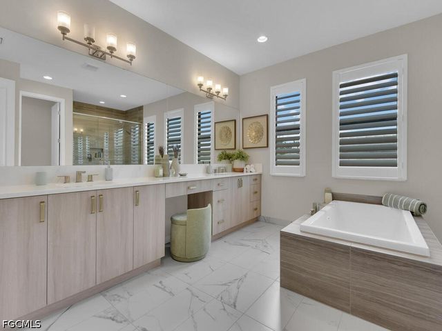 20322 Fair Oak LN, Estero, FL 33928