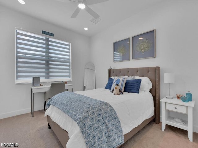 20322 Fair Oak LN, Estero, FL 33928