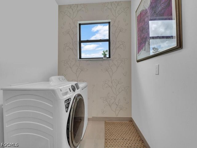 20322 Fair Oak LN, Estero, FL 33928