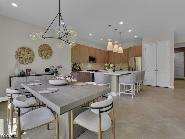 20322 Fair Oak LN, Estero, FL 33928