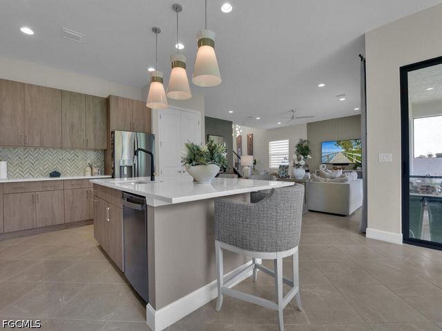 20322 Fair Oak LN, Estero, FL 33928