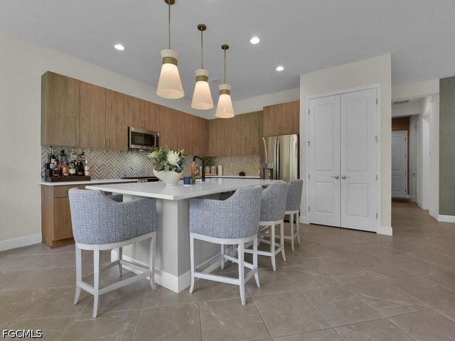 20322 Fair Oak LN, Estero, FL 33928