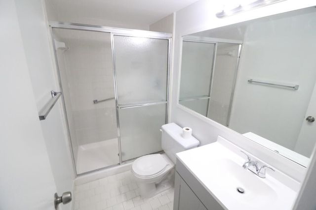4987 SABLE PINE Circle D2, West Palm Beach, FL 33417