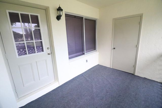4987 SABLE PINE Circle D2, West Palm Beach, FL 33417