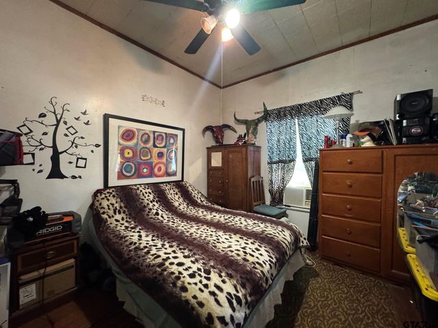 123 E 12th St., Mt Pleasant, TX 75455