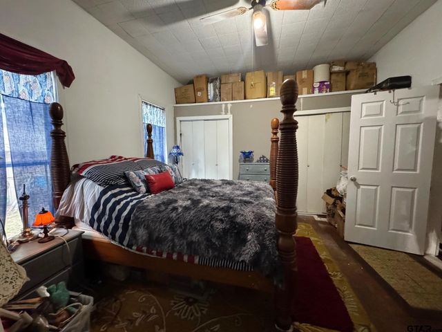 123 E 12th St., Mt Pleasant, TX 75455