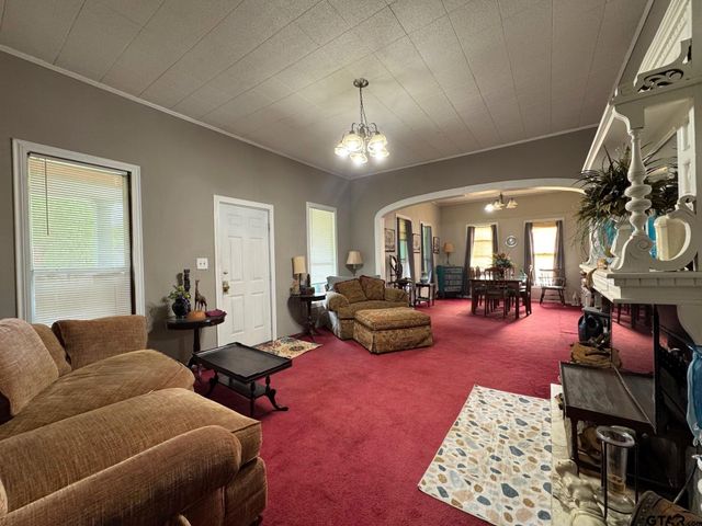 123 E 12th St., Mt Pleasant, TX 75455