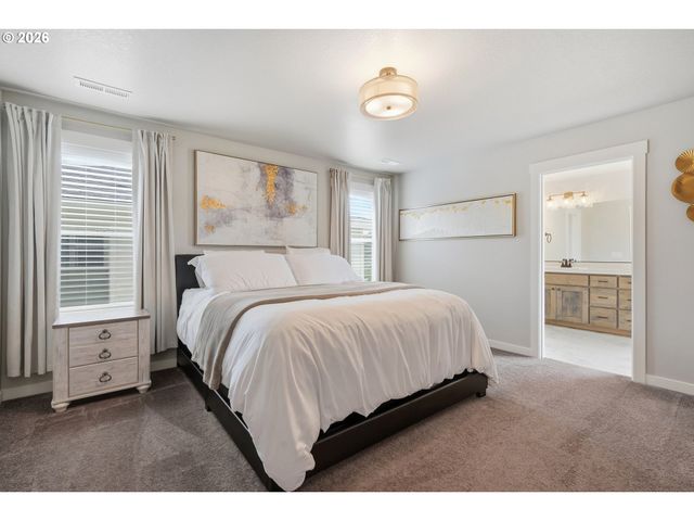 2523 S WHITE SALMON Dr, Ridgefield, WA 98642