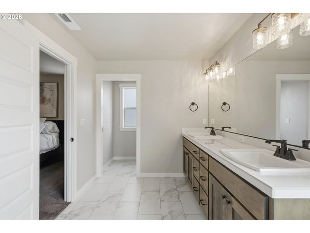 2523 S WHITE SALMON Dr, Ridgefield, WA 98642