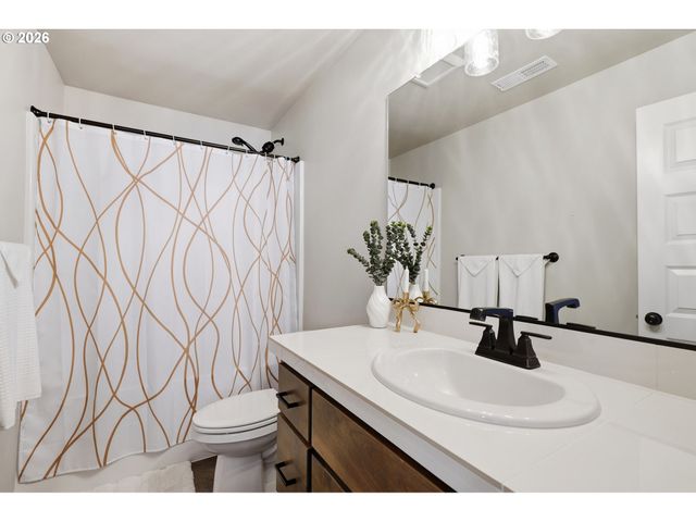 2523 S WHITE SALMON Dr, Ridgefield, WA 98642