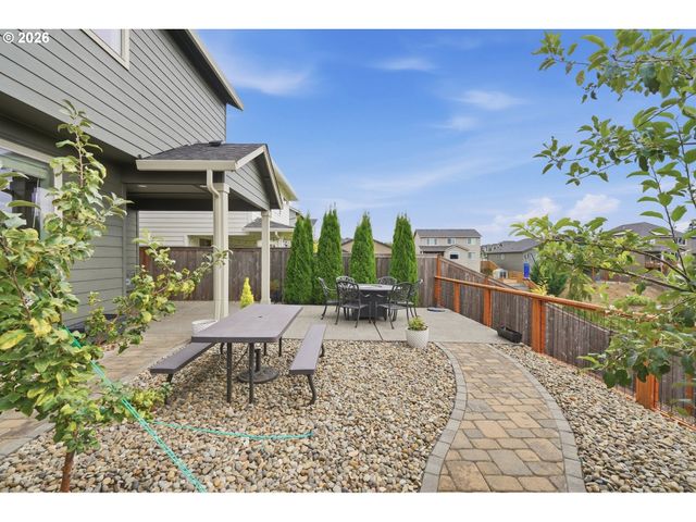 2523 S WHITE SALMON Dr, Ridgefield, WA 98642
