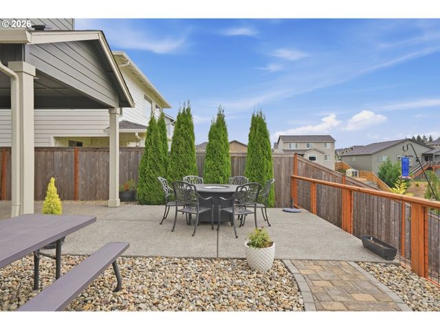 2523 S WHITE SALMON Dr, Ridgefield, WA 98642