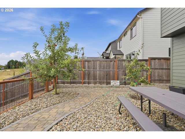 2523 S WHITE SALMON Dr, Ridgefield, WA 98642