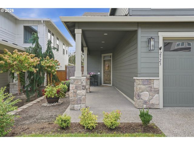 2523 S WHITE SALMON Dr, Ridgefield, WA 98642