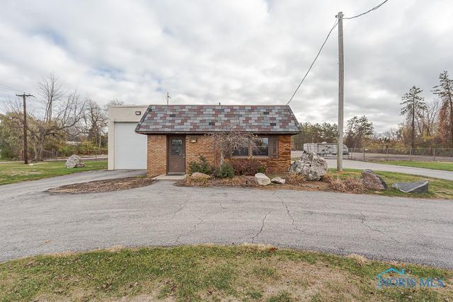 3406 Silica Road, Sylvania, OH 43560