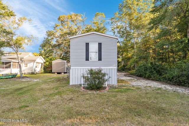 644 Harbor Drive SE, Bolivia, NC 28422