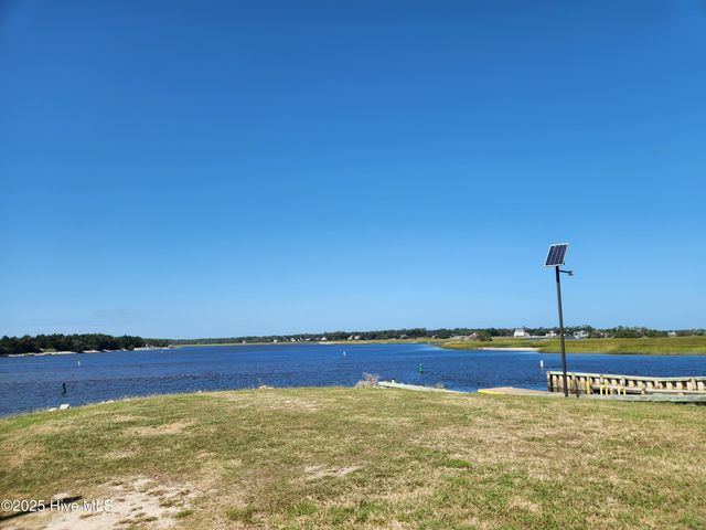 644 Harbor Drive SE, Bolivia, NC 28422