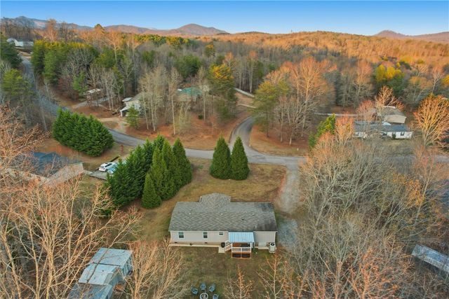 209 City Lake Drive, Pickens, SC 29671