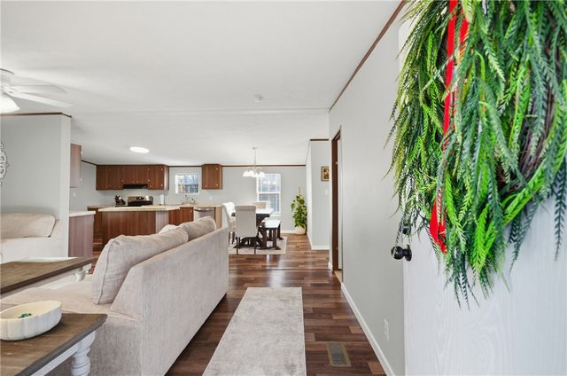 209 City Lake Drive, Pickens, SC 29671