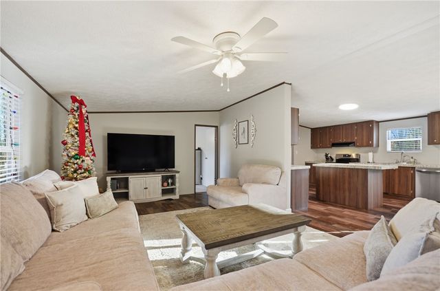 209 City Lake Drive, Pickens, SC 29671