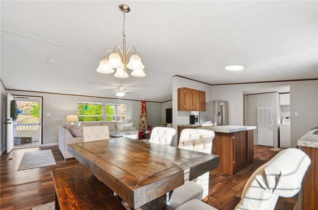 209 City Lake Drive, Pickens, SC 29671