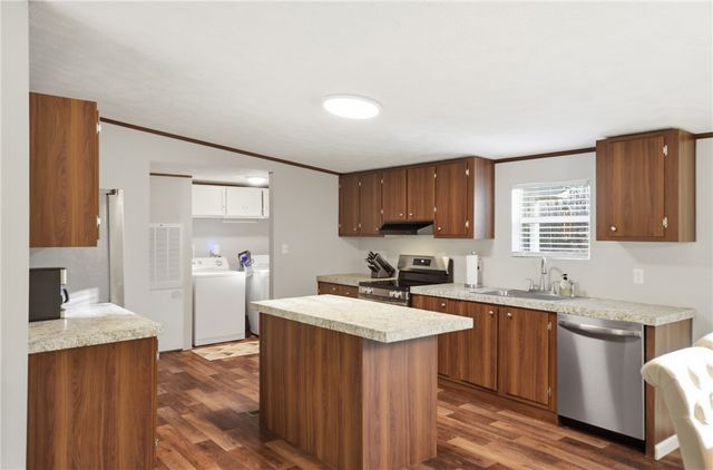 209 City Lake Drive, Pickens, SC 29671