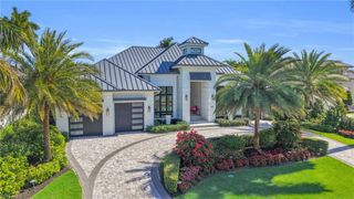 3110 Leeward LN, Naples, FL 34103