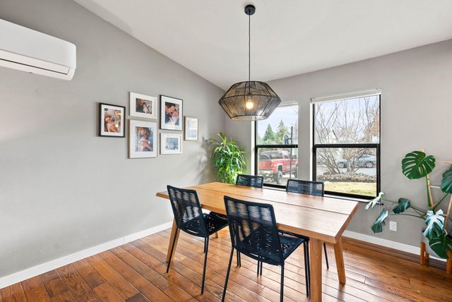 1916 NE Monroe Avenue, Bend, OR 97701